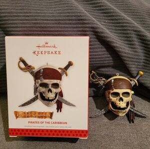 Hallmark Keepsake 2013 Pirates Of The Carribean Skull
